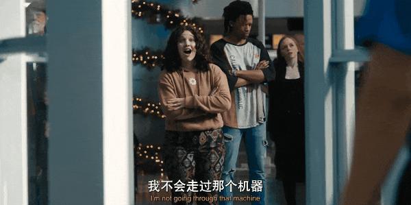 《随身危机》网飞年度最卖座,“王牌特工”机场惊魂!