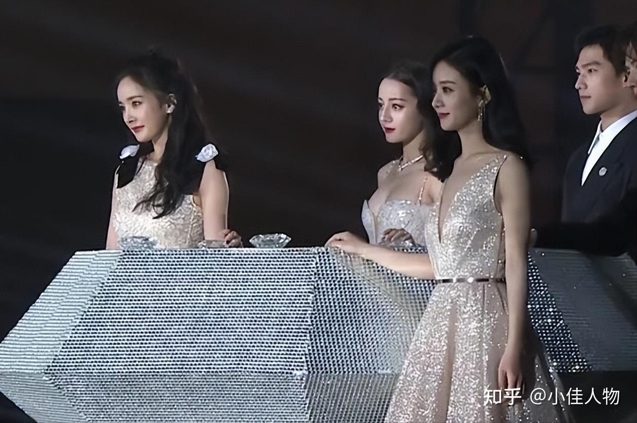 杨幂与赵丽颖14年为顶流明争暗斗终于要分出输赢了