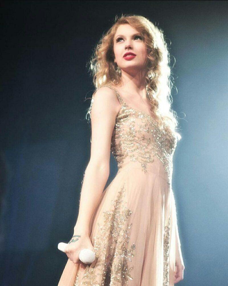 你收藏霉霉的最美的照片有哪些