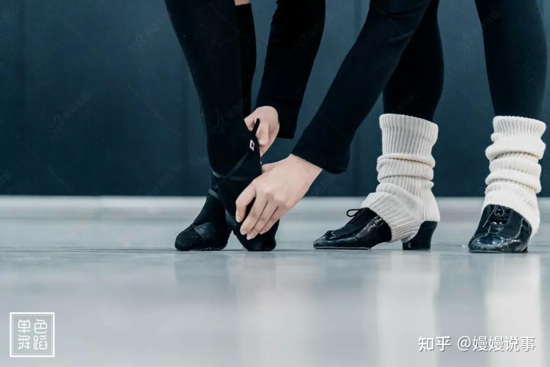 都说拉丁舞穿着太露过于性感你可能不知道这些原因