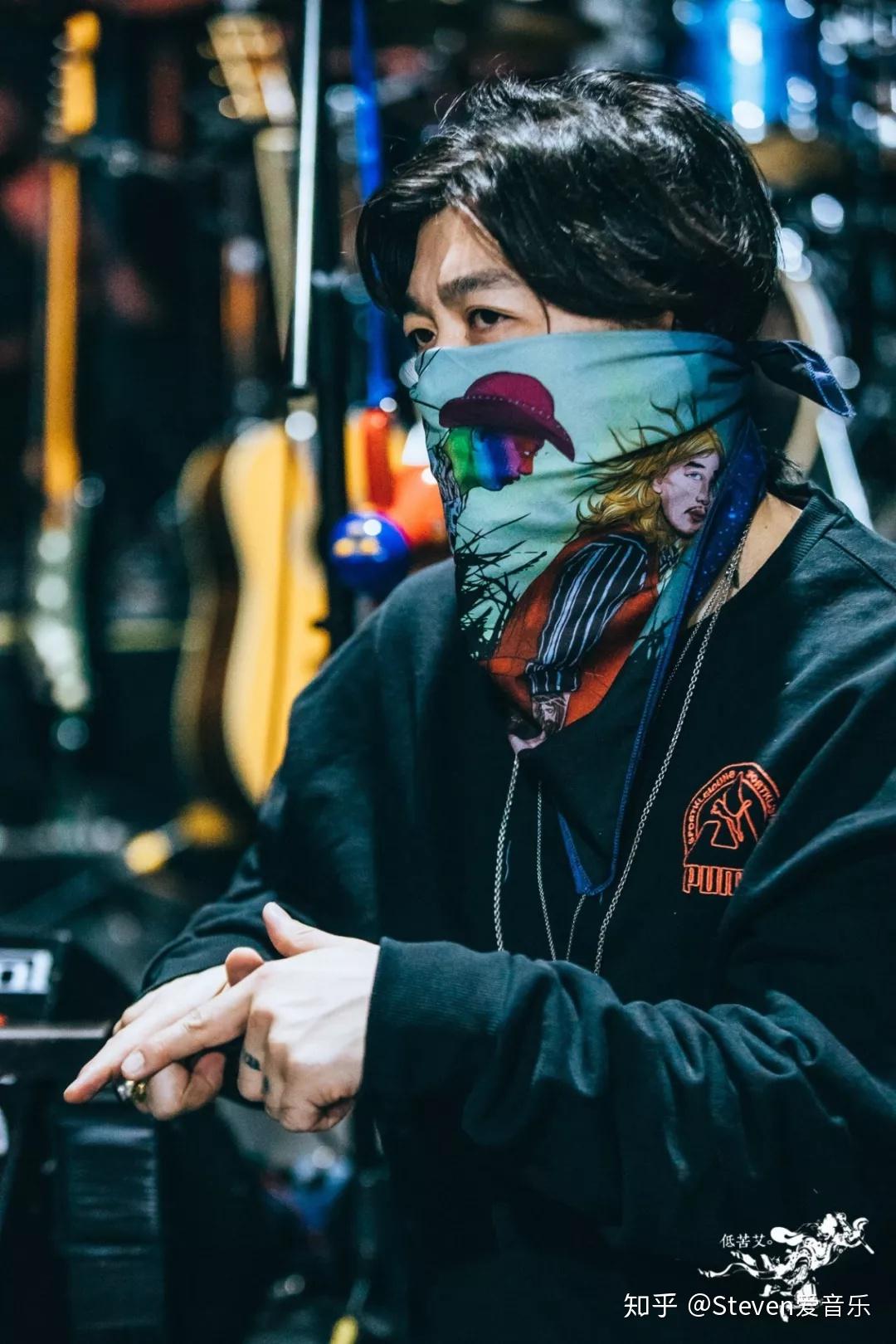 专访低苦艾乐队刘堃让自己的音乐和时代站在一起