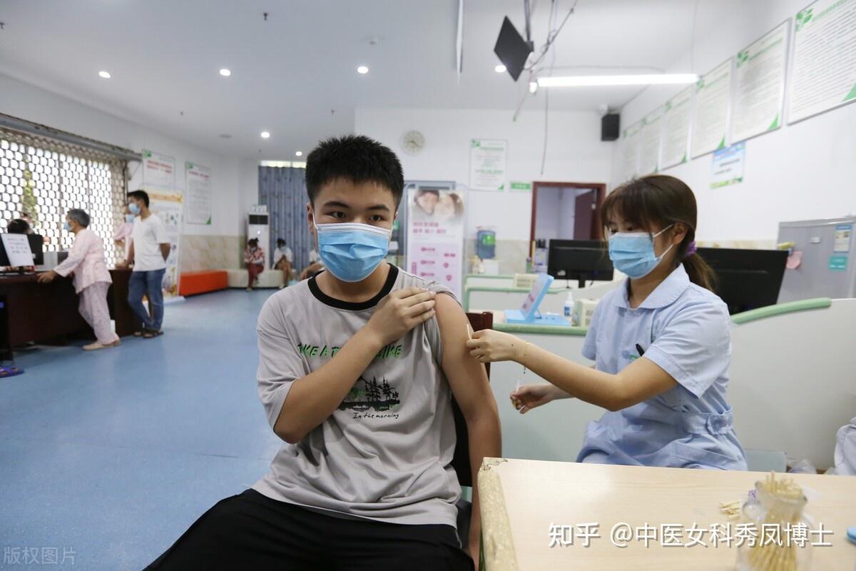 打新冠疫苗出现鸡皮肤(鸡皮肤可以接种新冠疫苗吗)