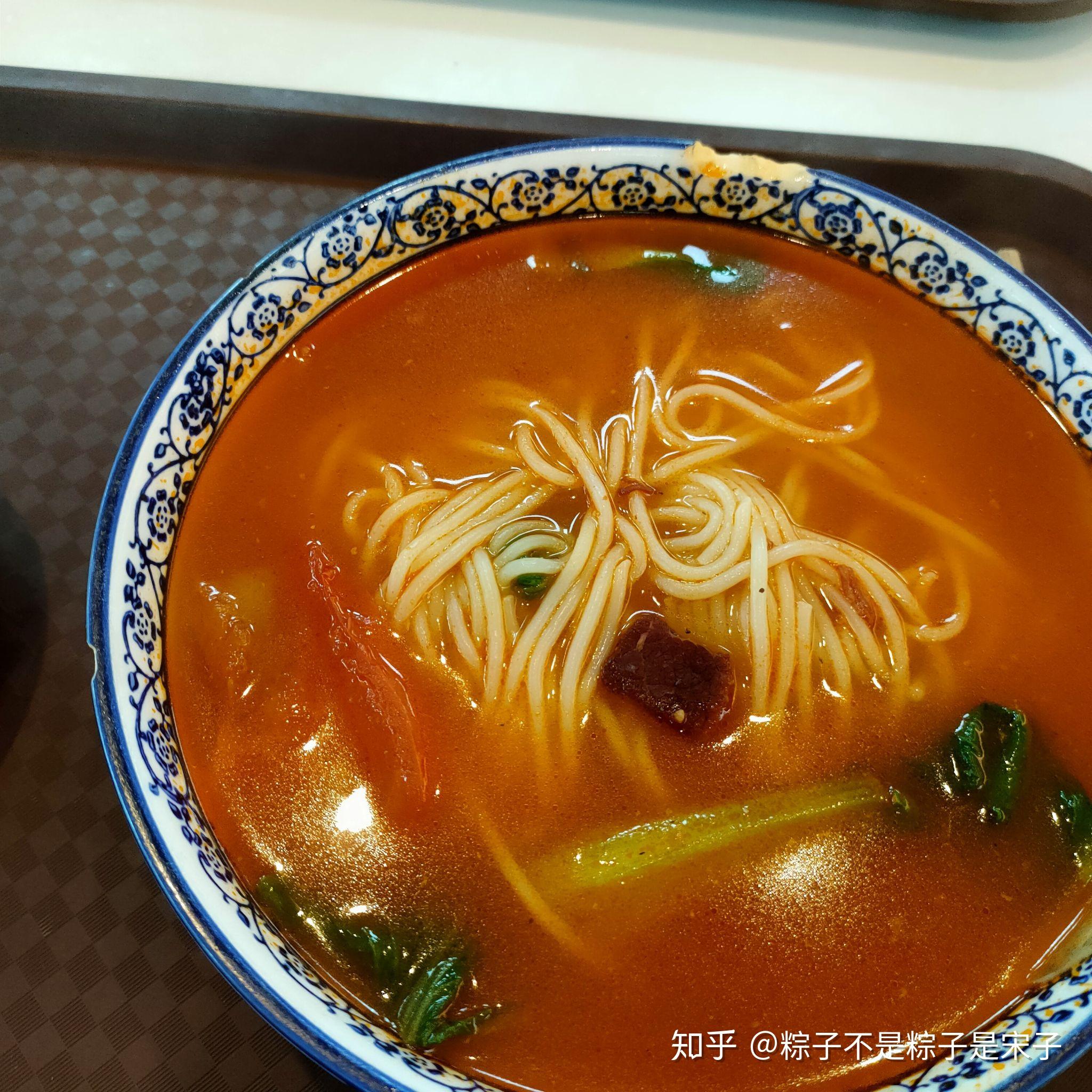 分享西京学院的食堂