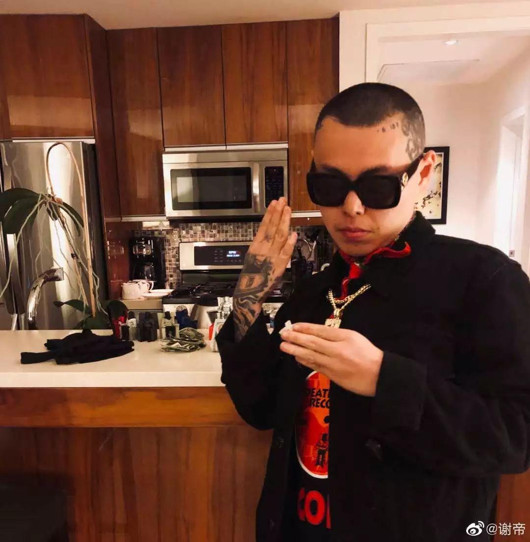 说唱会馆只剩谢帝一人他还说要在美国干3k党