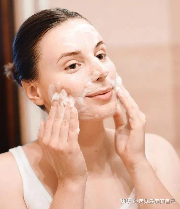 怎么晒太阳才健康 v2-dee1e1fab1996a66679b35fb36be1171_r.jpg