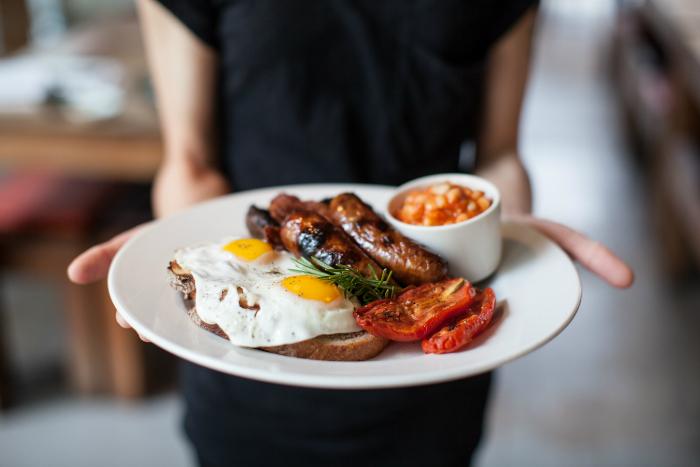 为什么说英式早餐是英国黑暗料理的一股清流?