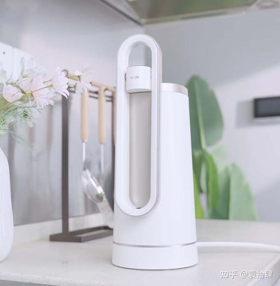 台上净水器适合哪些家庭用?易开得C2 Pro MAX台上净水器真的能解决小户型净水问题嘛?自用分享:厨下式净水器安装条件不足,不如就改用台上净水器!