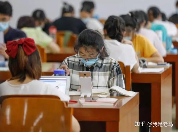 越来越多研究生，主动申请延迟毕业：不是不能毕业，是延毕真的香 - 知乎