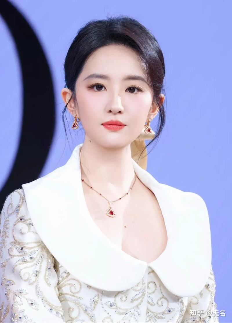 蕙质兰心刘亦菲:清颜蕴韵,仙骨天成。国色天香,倾国倾城! - 知乎