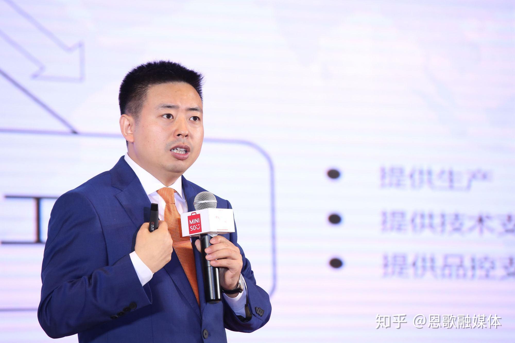 叶国富公开资料显示,叶国富,1977年11月出生于湖北十堰市丹江口市,现