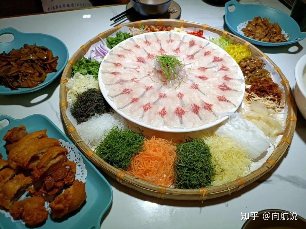 广西鱼生美味吗?有人曾大口吐寄生虫,为啥广西人还盯着鱼生不放 - 知乎