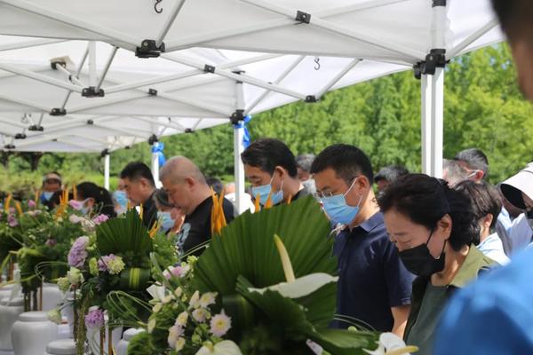 北京市昌平区第六届“公益生态葬暨集体追思仪式”——让生命回归自然 - 知乎