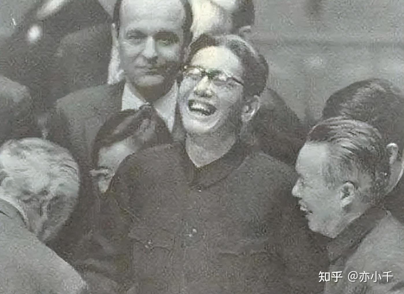 乔冠华:83年逝世,后事处理引争议,章含之提3个要求,中央:同意 - 知乎
