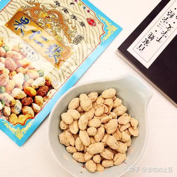 耳朵眼炸糕/豆根糖/天津麻花/果仁张/泥人张/桂顺斋