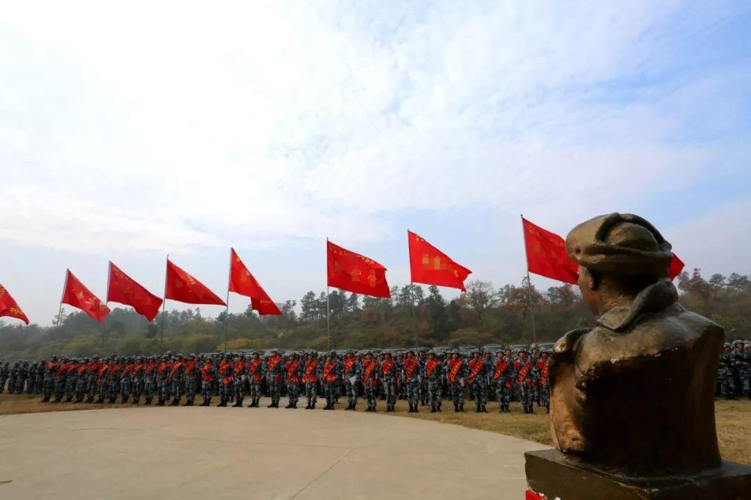 67全副武装摩拳擦掌誓师动员即刻出征