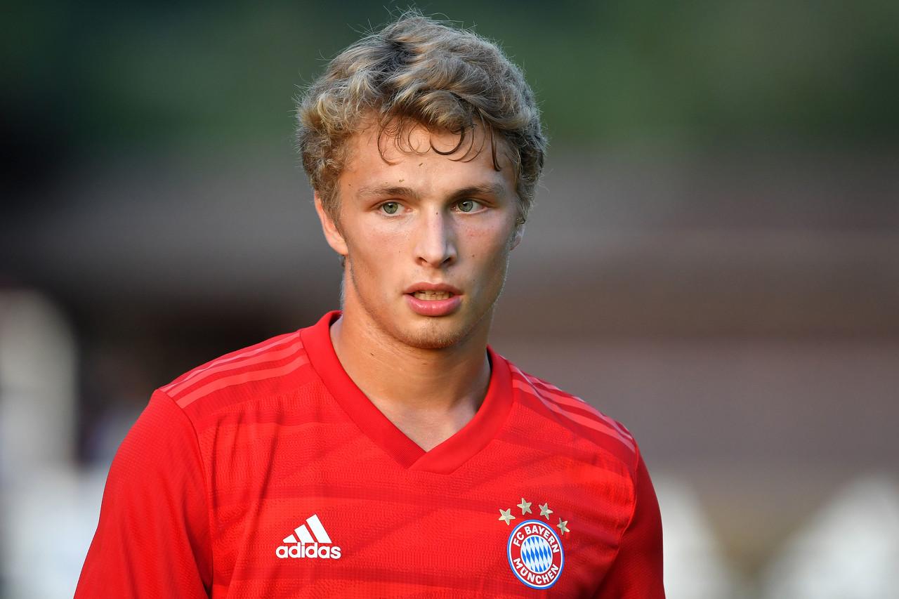 图片报:拜仁前锋阿尔普连德丙都踢不上,还有3年合同年薪500万欧