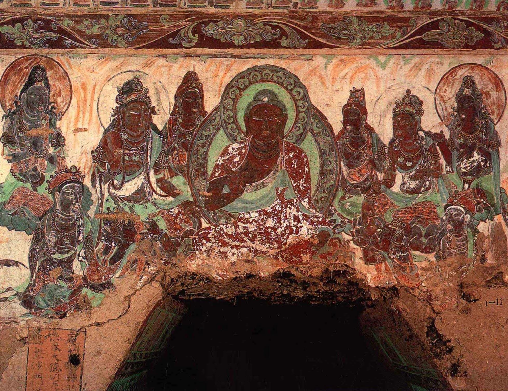 神游千年大美敦煌盛唐217窟西壁龛东壁门