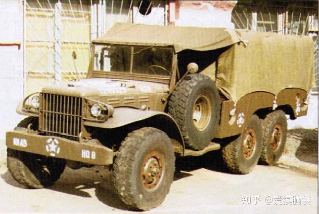 二,105毫米m3轻量型榴弹炮的轮式牵引车(道奇15吨6×6轻型卡车)