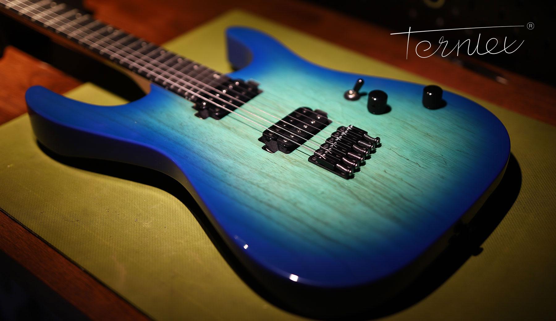 专为扇品吉他设计的u型手感,经过边缘倒角工艺制作,让握感圆润而从容