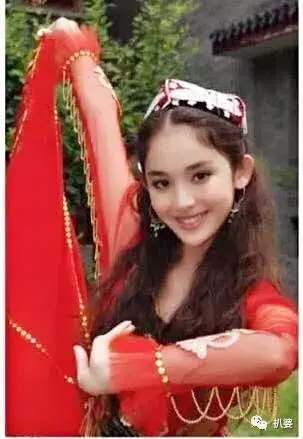 如何客观评价古力娜扎的长相? - 知乎