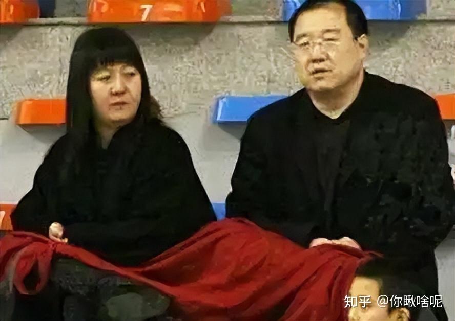 同样是英达的孩子宋丹丹和梁欢的儿子一对比差距就出来了