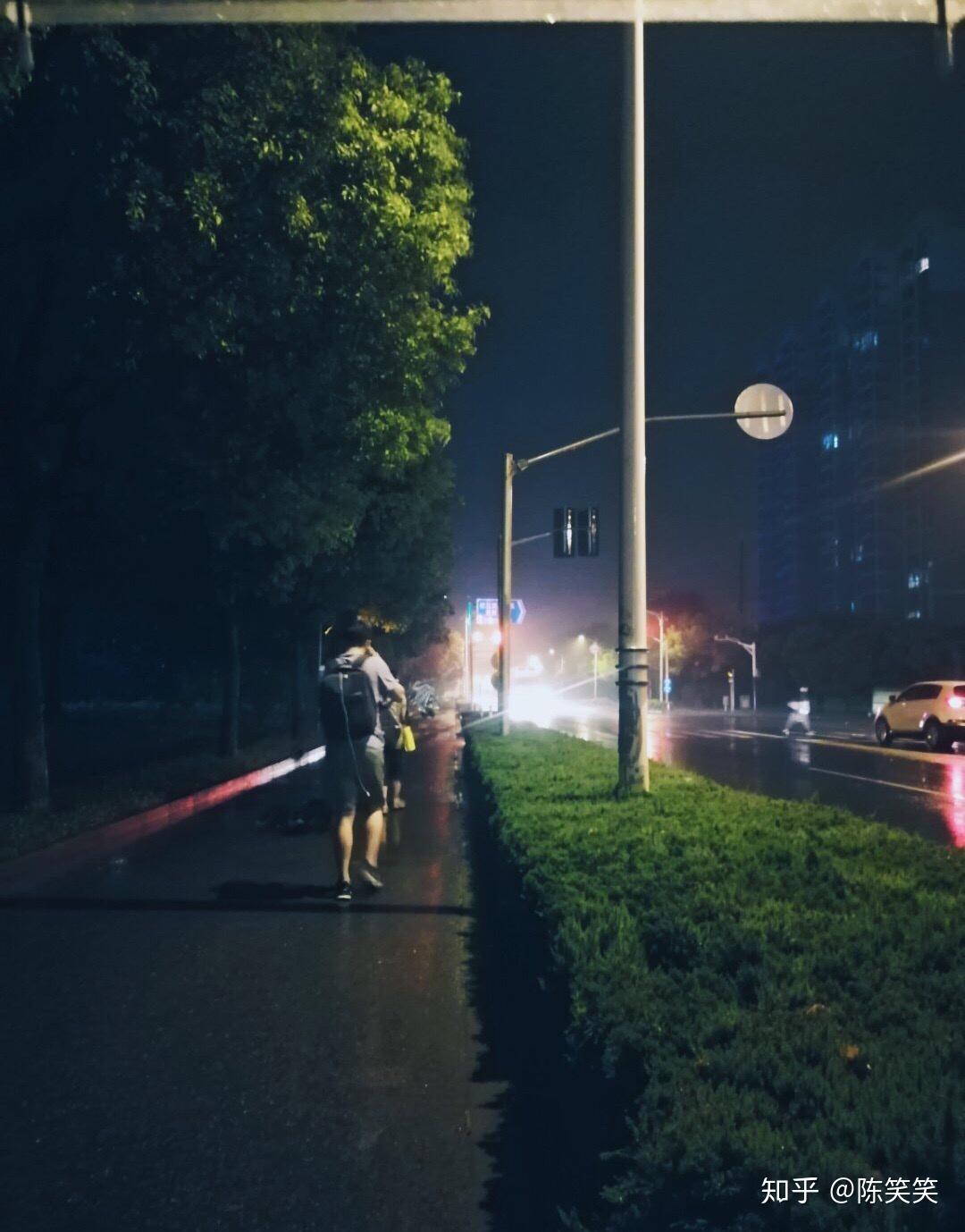 下雨天一个人的胡思乱想