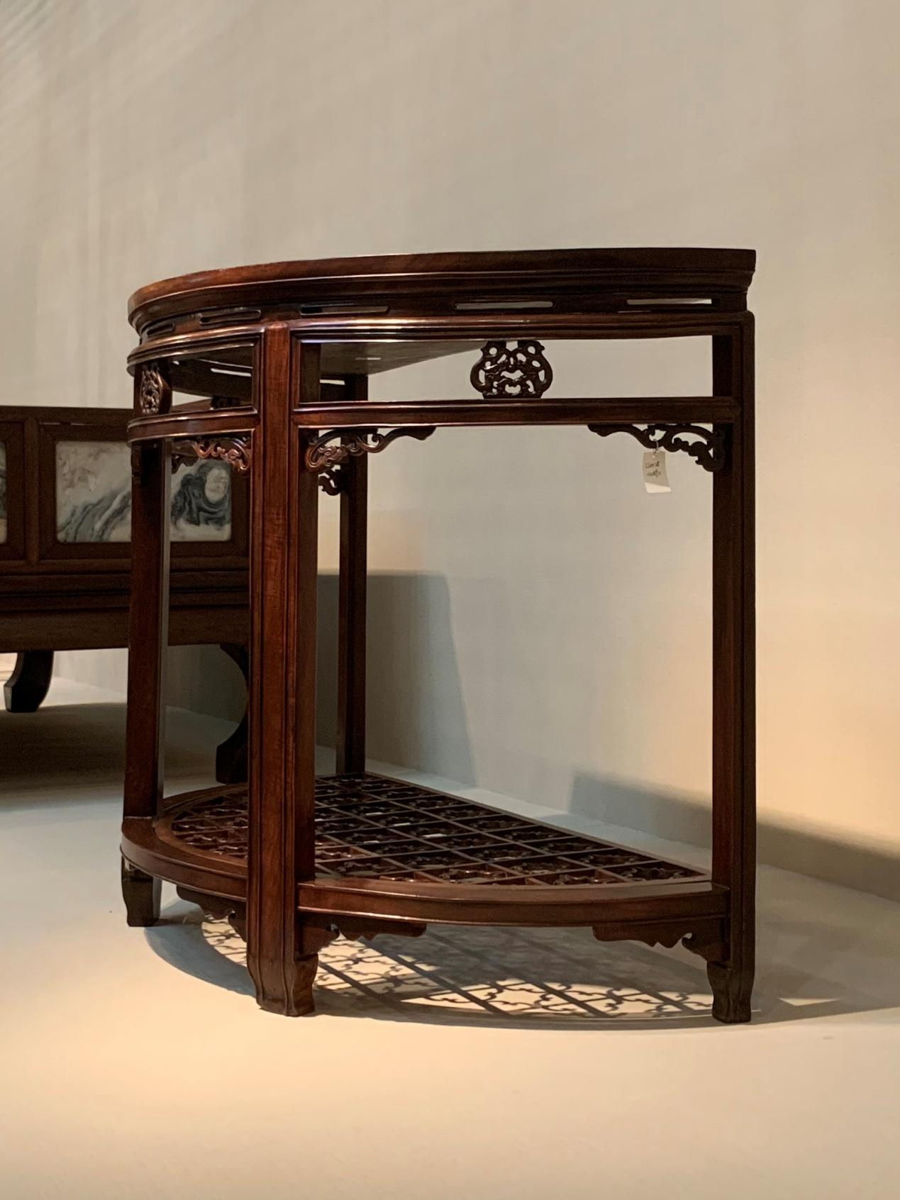 又见月牙桌黄花梨家具也有圆桌器型