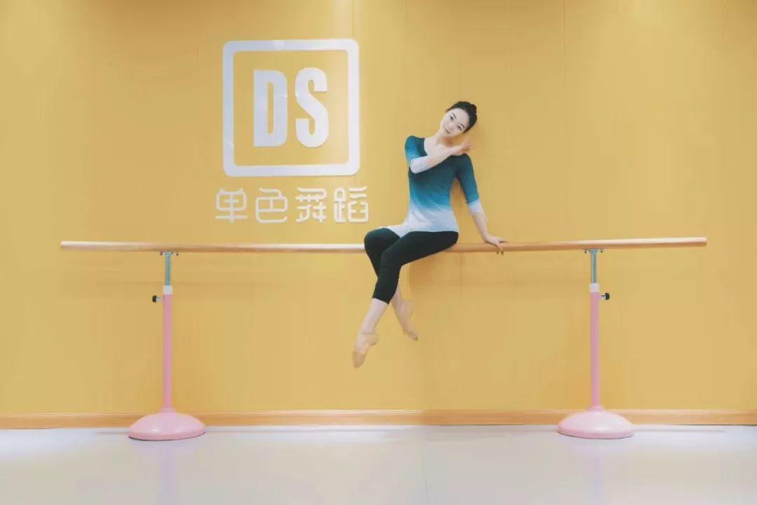 怎样练好乒乓球基本功的动作 v2-e1e9420e8b6de0a9e0b7937619646b89_r.jpg