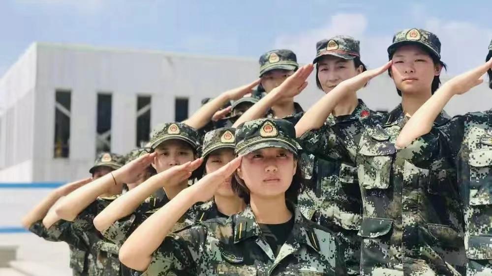 武警工程大学女学员图片