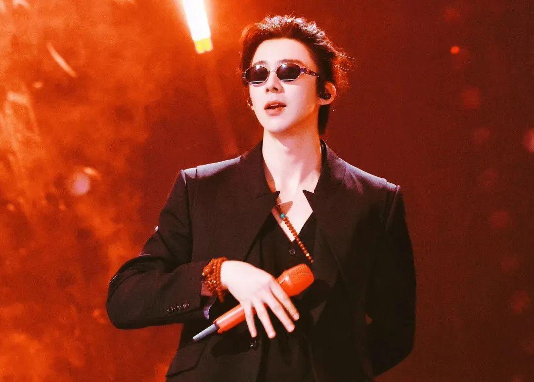 被嘲“丑男”的刘宇宁，凭啥资源这么好？ - 知乎