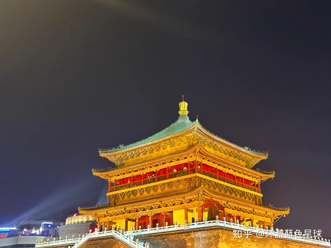 九游体育- 九游体育官方网站- 九游娱乐APP下载- 助力世界杯2025年春节海报Word模板下载