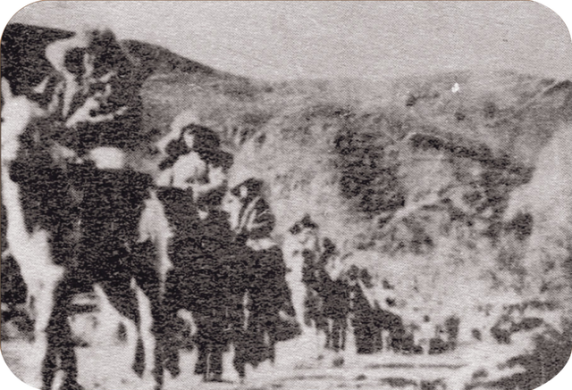 垦区队伍在生产劳作绥西垦区遗址"一二·九"运动之后