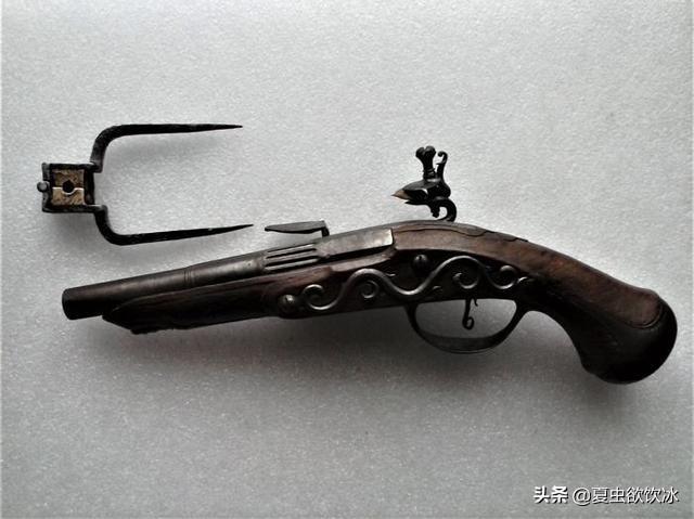 大概制作于1750年的法国,这种大小的燧发枪除了欧洲民间会用来当做