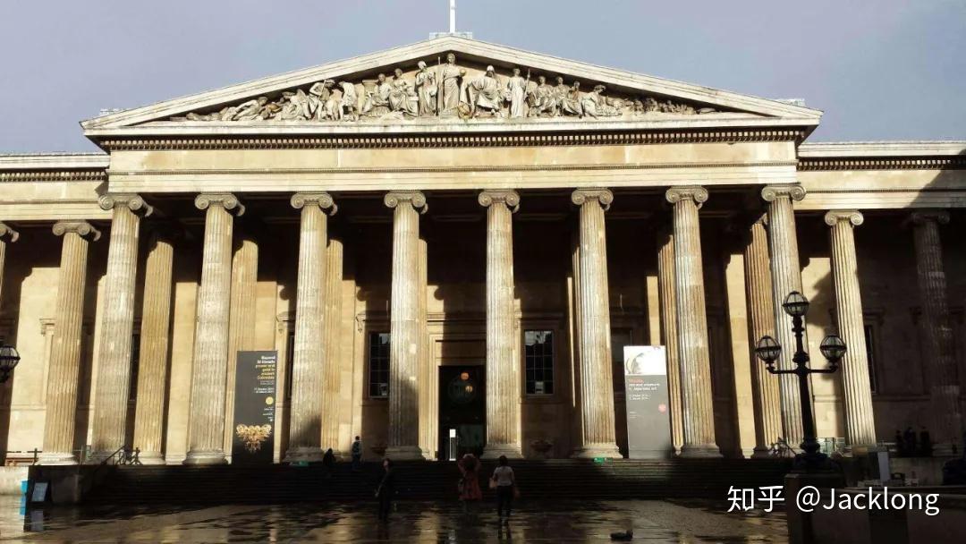 1415年,波焦·布拉乔利尼在瑞士的圣加仑修道院中,发现古罗马建筑师