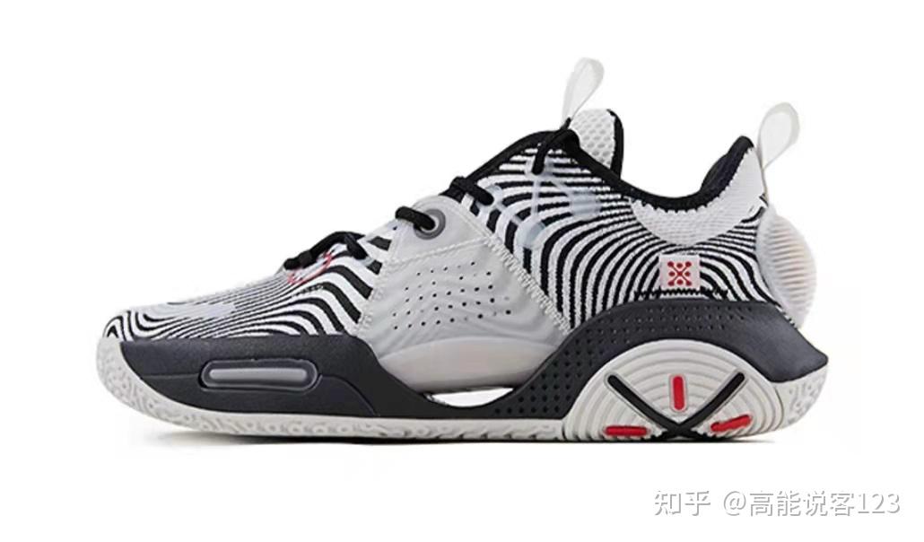李宁42区别——42和靐