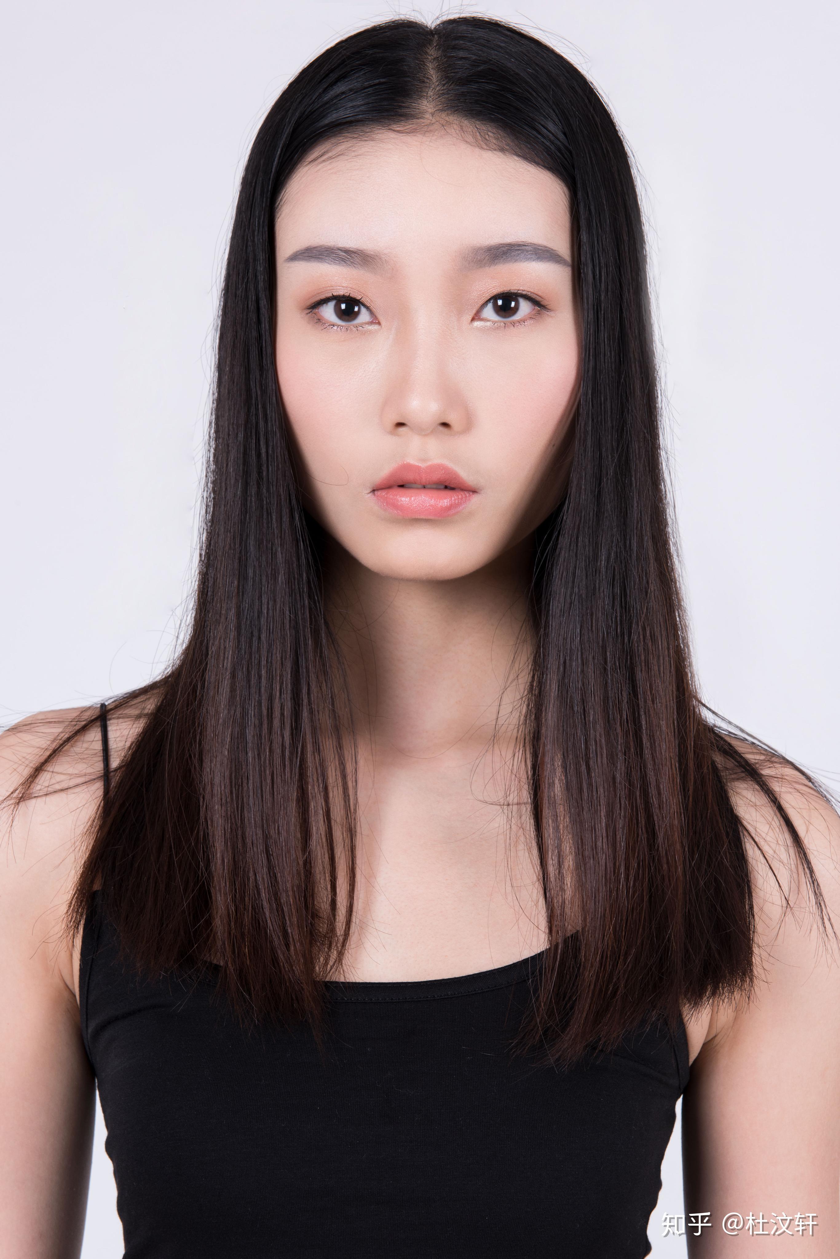 想做模特不知道条件够不够交给我