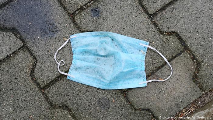 每日环境新冠疫情背后的口罩污染