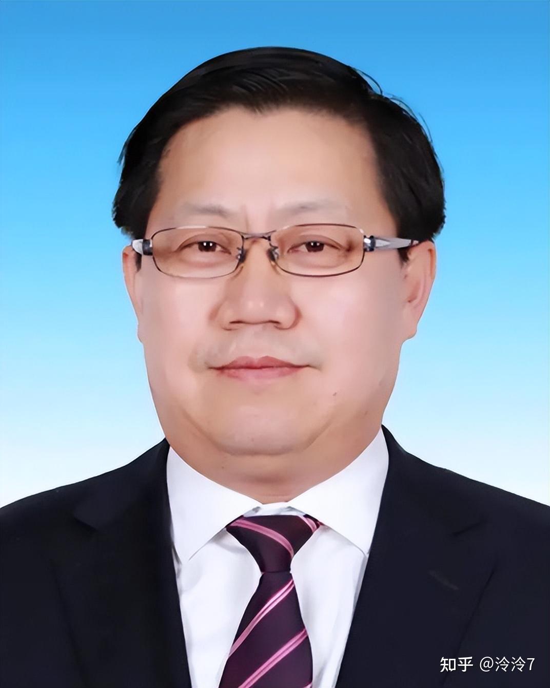内蒙古自治区包头市人民政府现任领导简介