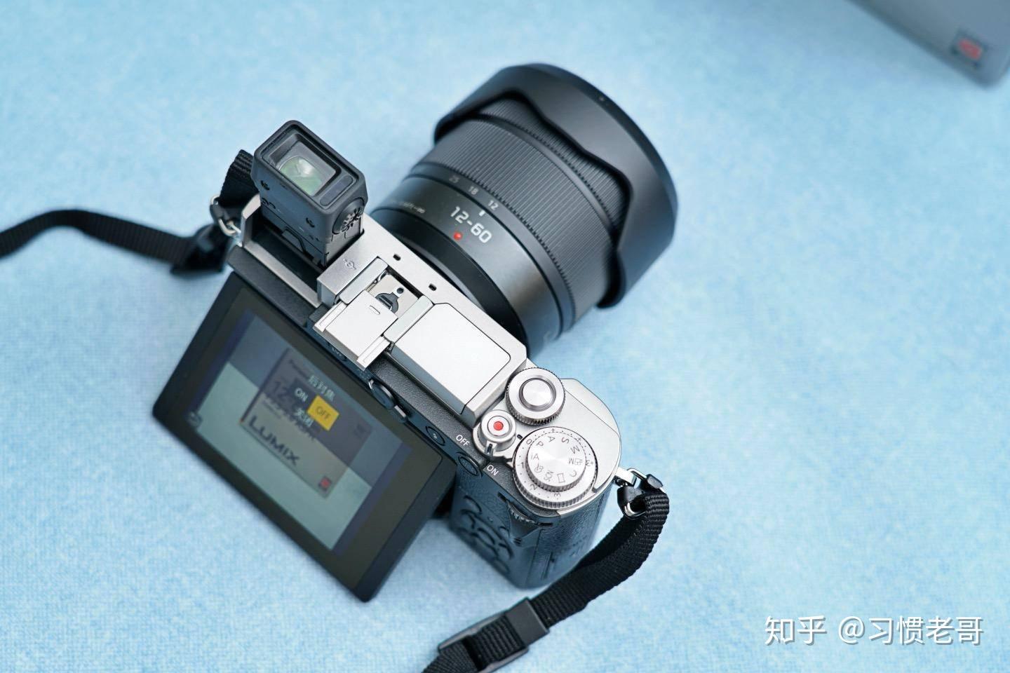 Panasonic收購鏡頭