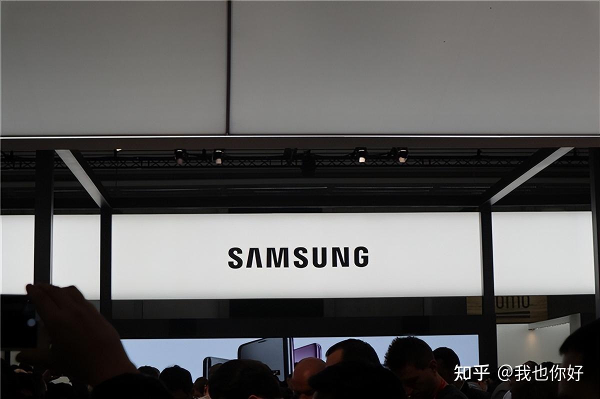 三星galaxy z fold6宣传海报首曝;康宁大猩猩玻璃7i发布 我也你好