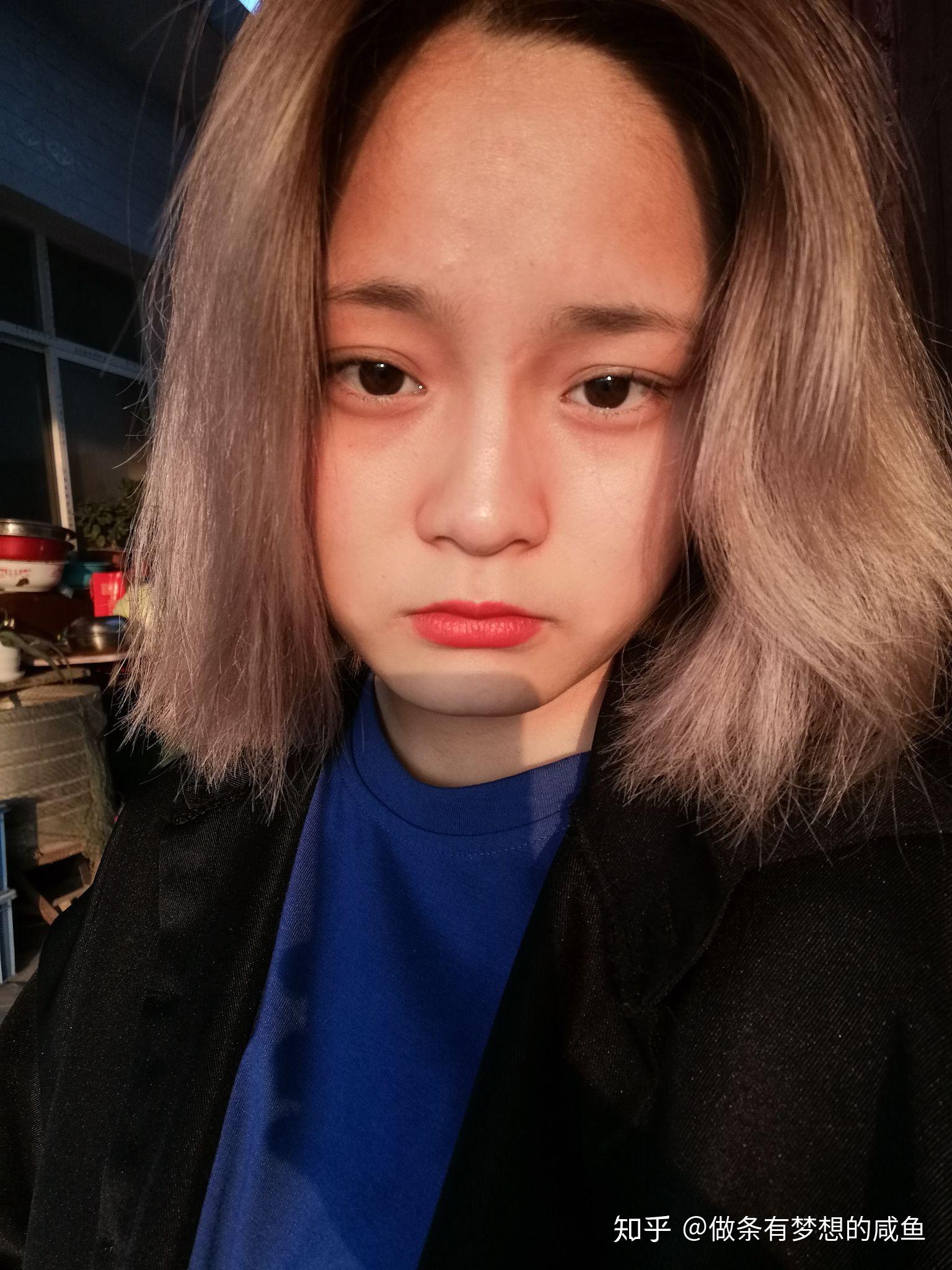 有没有那种脸远看一般但是近看很好看那种？
