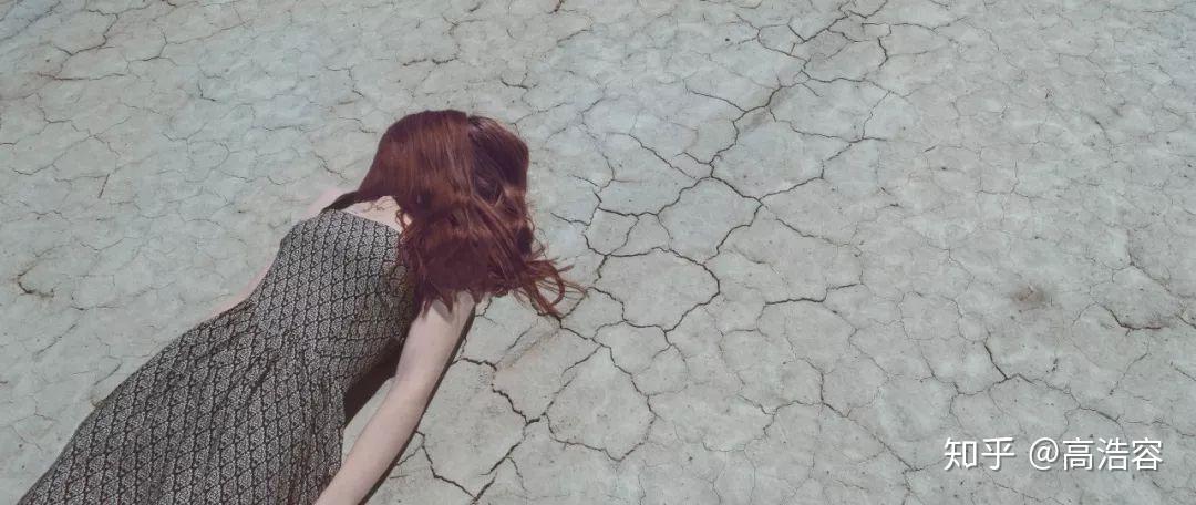 文化的自恋现代人自我拯救的必要手段