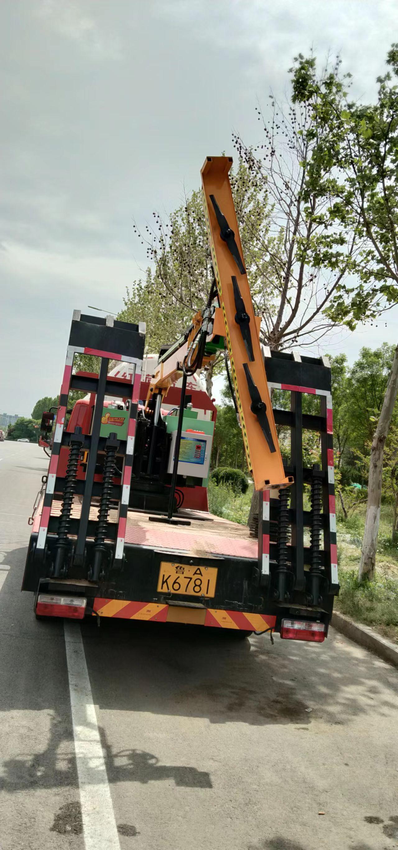 高速公路車載式綠籬修剪機全液壓邊坡修剪車折臂式中分帶綠籬機