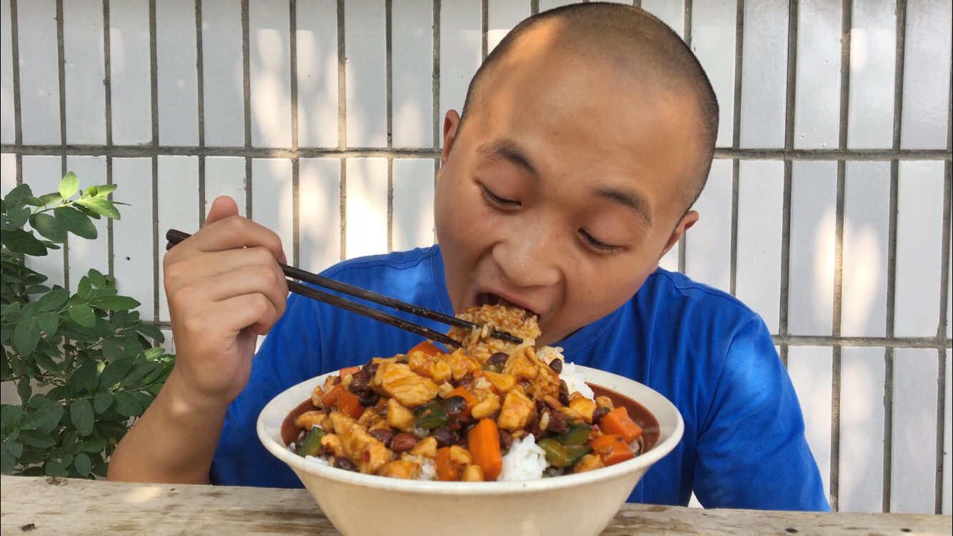 被羊拐筋馋疯了59元一大锅大口啃超级爽