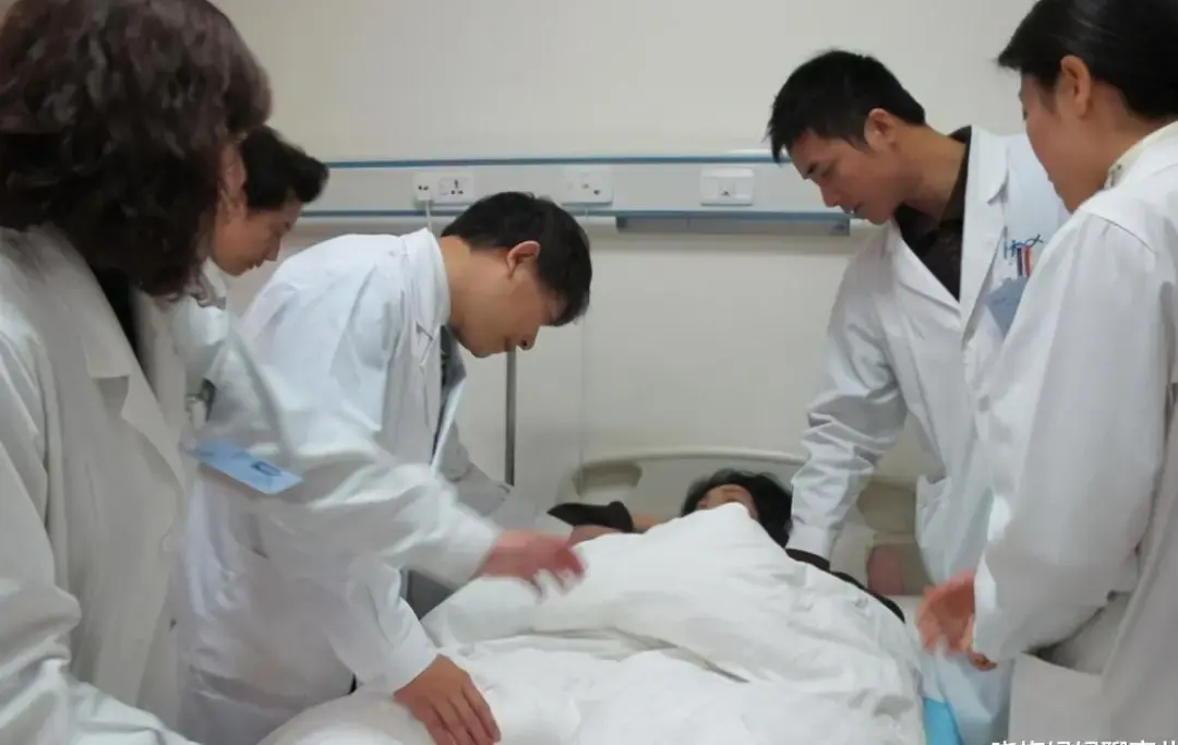接生的男医生,面对孕妇隐私部位是否会难为情?跟你们想的不同 - 知乎