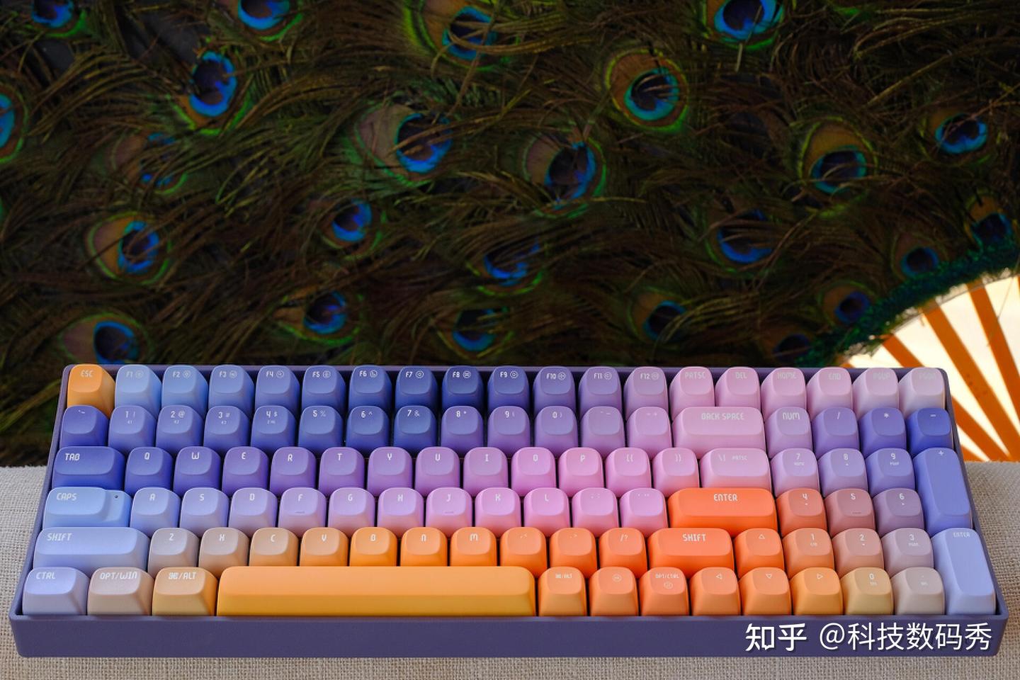 精简80mm却依然享受全键,Lofree洛斐星河小翘100键机械键盘测评 - 知乎