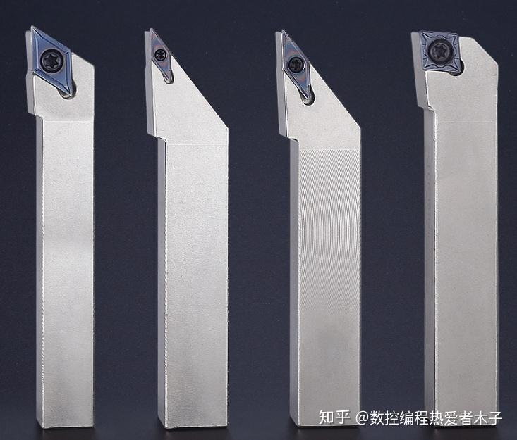 外圆车刀:按主偏角角度分:有95度(用于外圆及端面的半精加工及精加工)