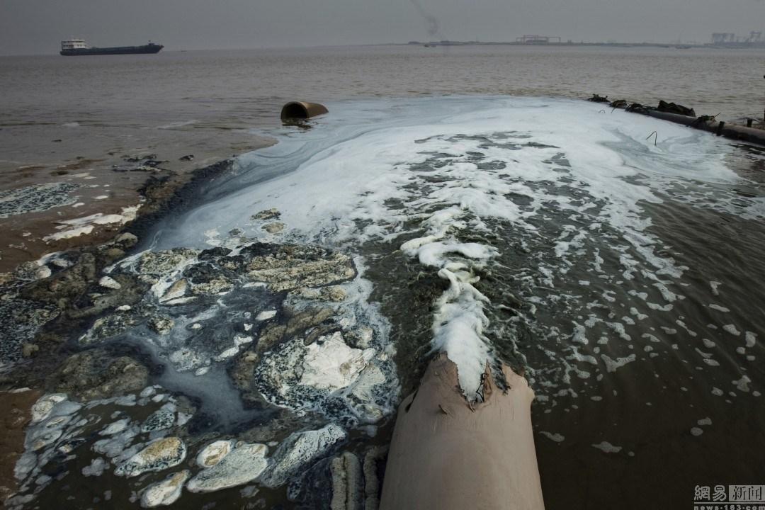 怎么做才能减少环境污染 v2-e41d01aba6d4a6b6d02f9bb181448a28_1440w.jpg?source=172ae18b