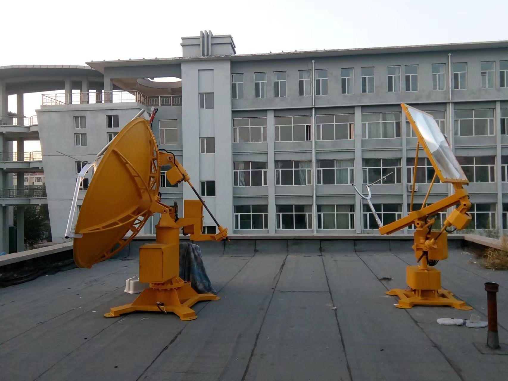 自动跟踪碟式太阳能聚光器和自动跟踪菲涅尔太阳能聚光器的用途