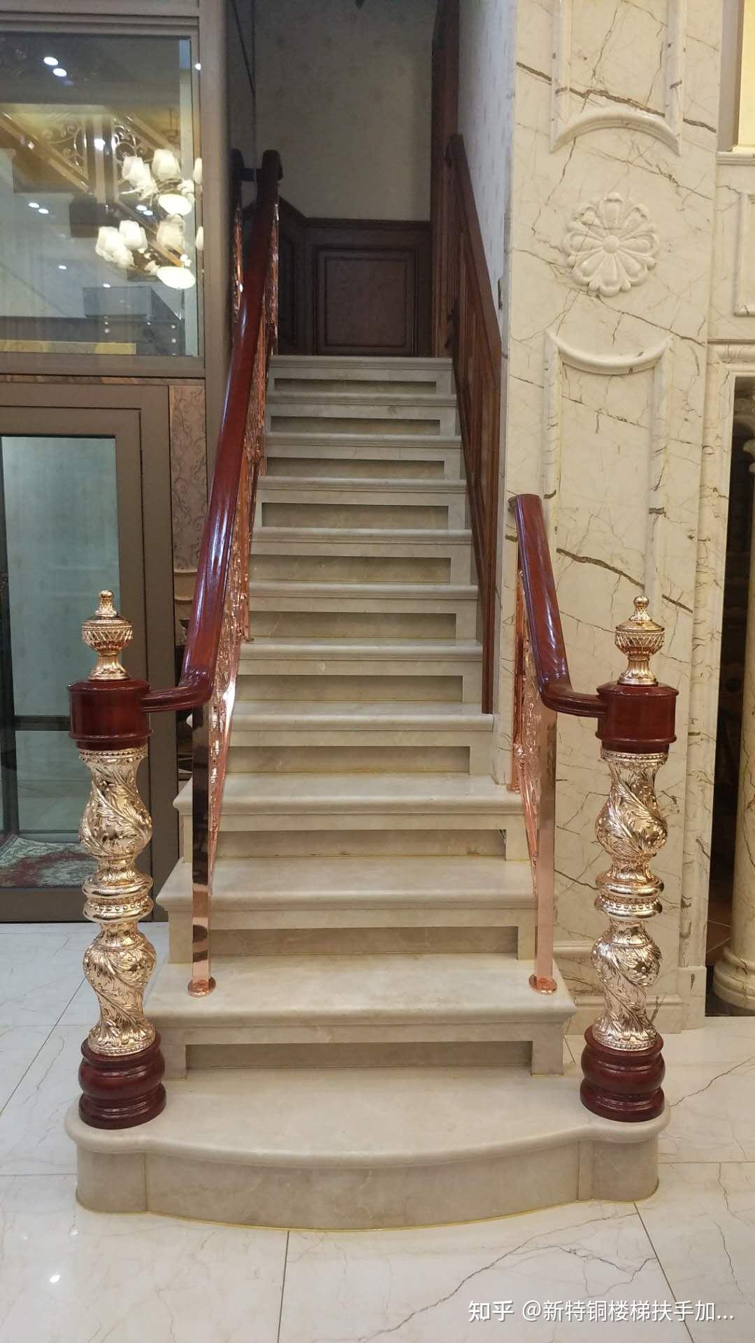 铜雕花栏杆铜扶手栏杆设计漂亮醒目